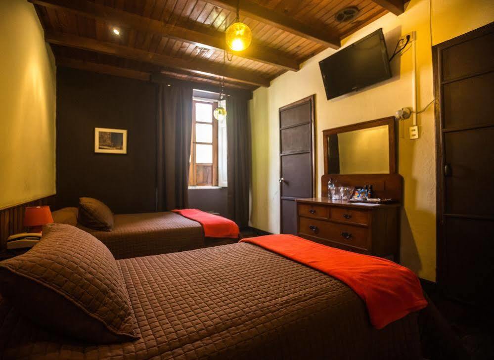 Hotel Modelo Кетцалтенанго Екстериор снимка