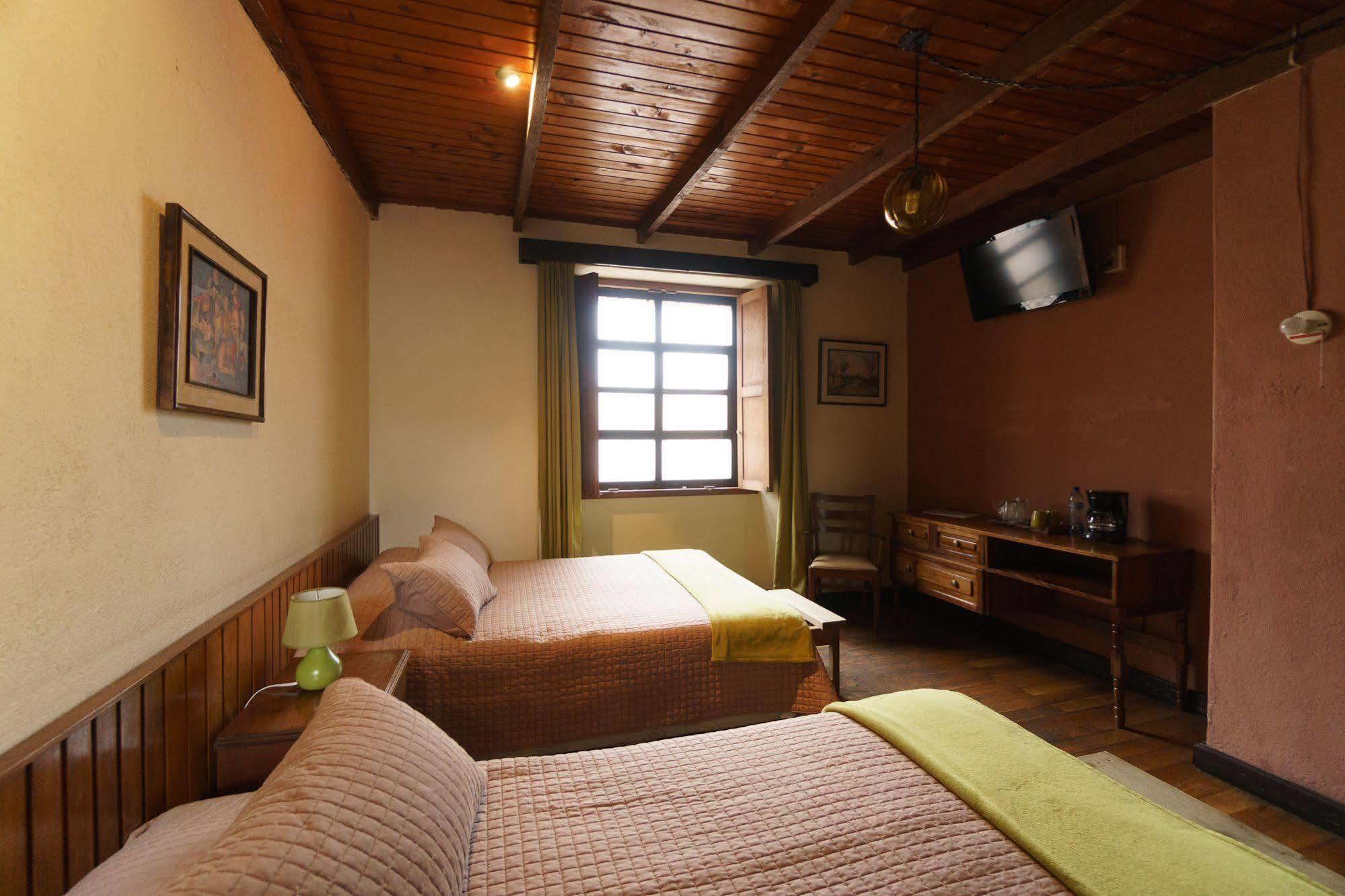 Hotel Modelo Кетцалтенанго Екстериор снимка