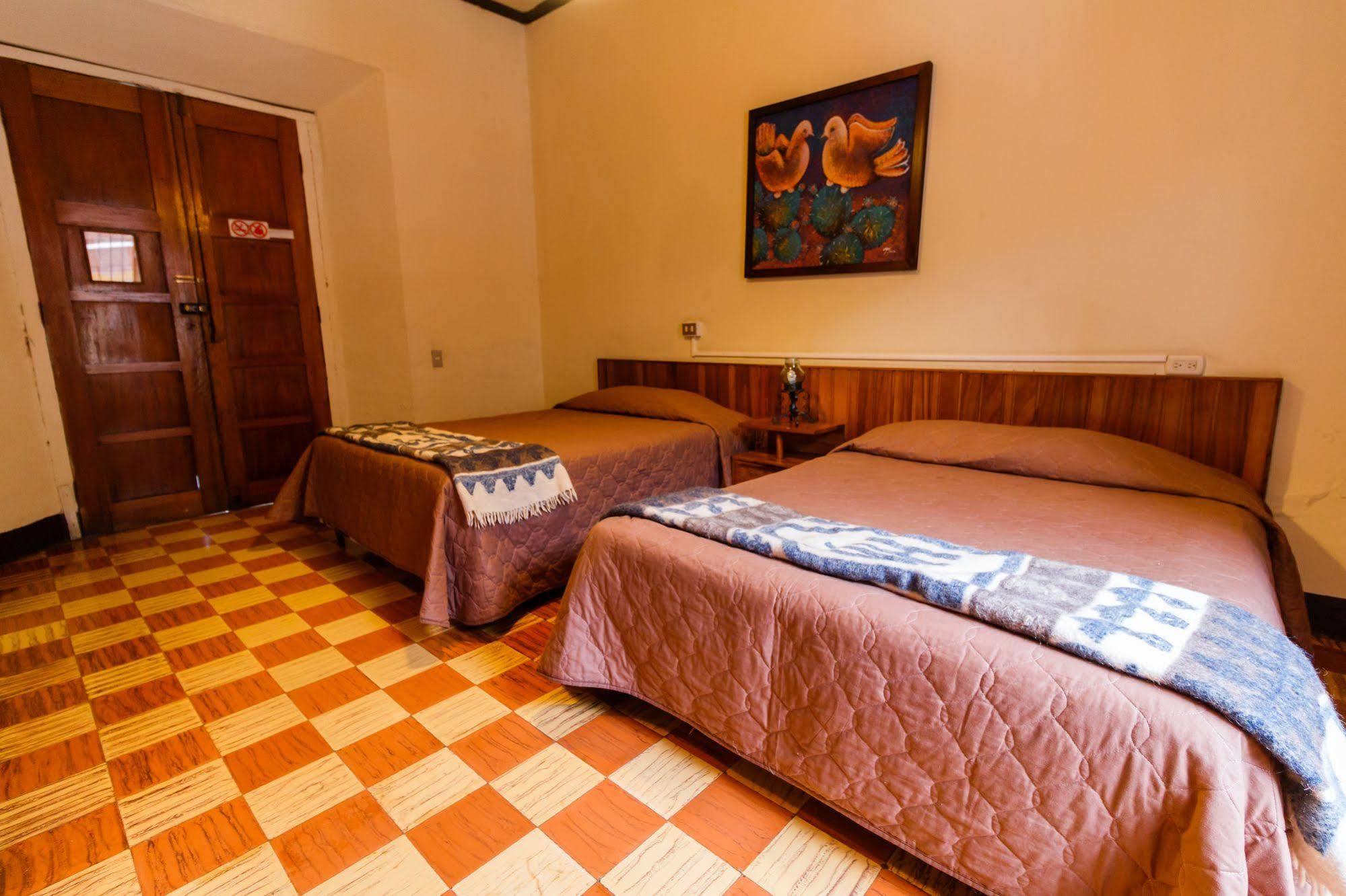 Hotel Modelo Кетцалтенанго Екстериор снимка