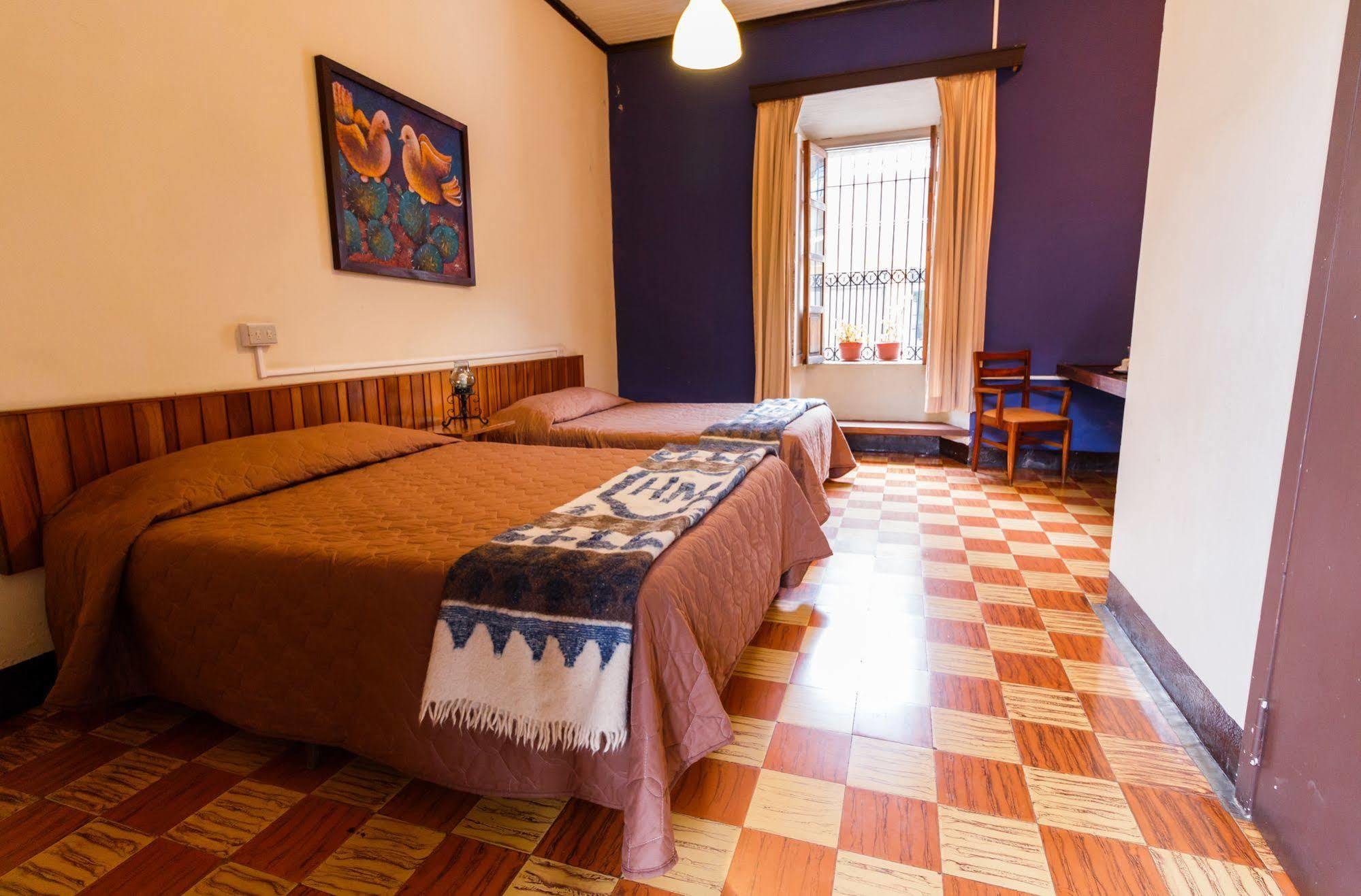Hotel Modelo Кетцалтенанго Екстериор снимка